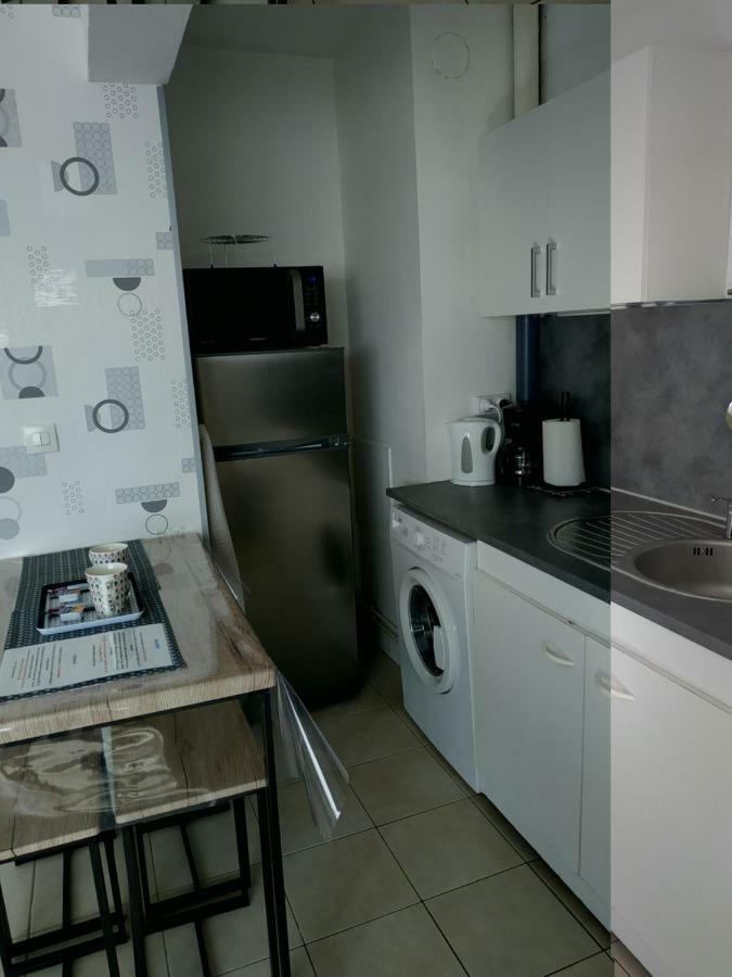 Le Petillant Pour 3 Personnes Sens Exterior foto